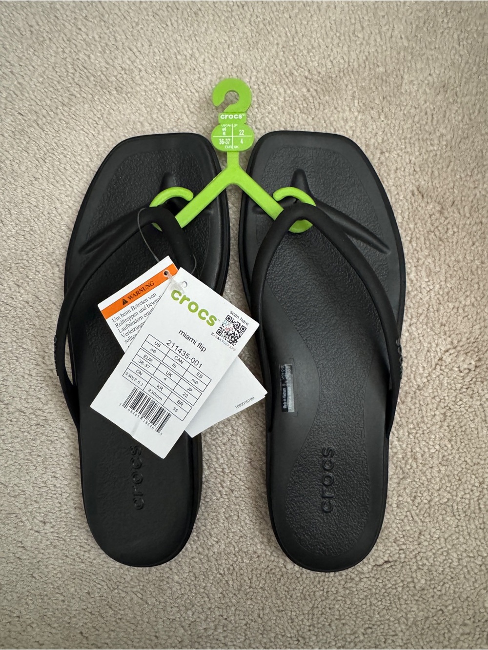CROCS Black Women’s Miami Flip Flop Sandals